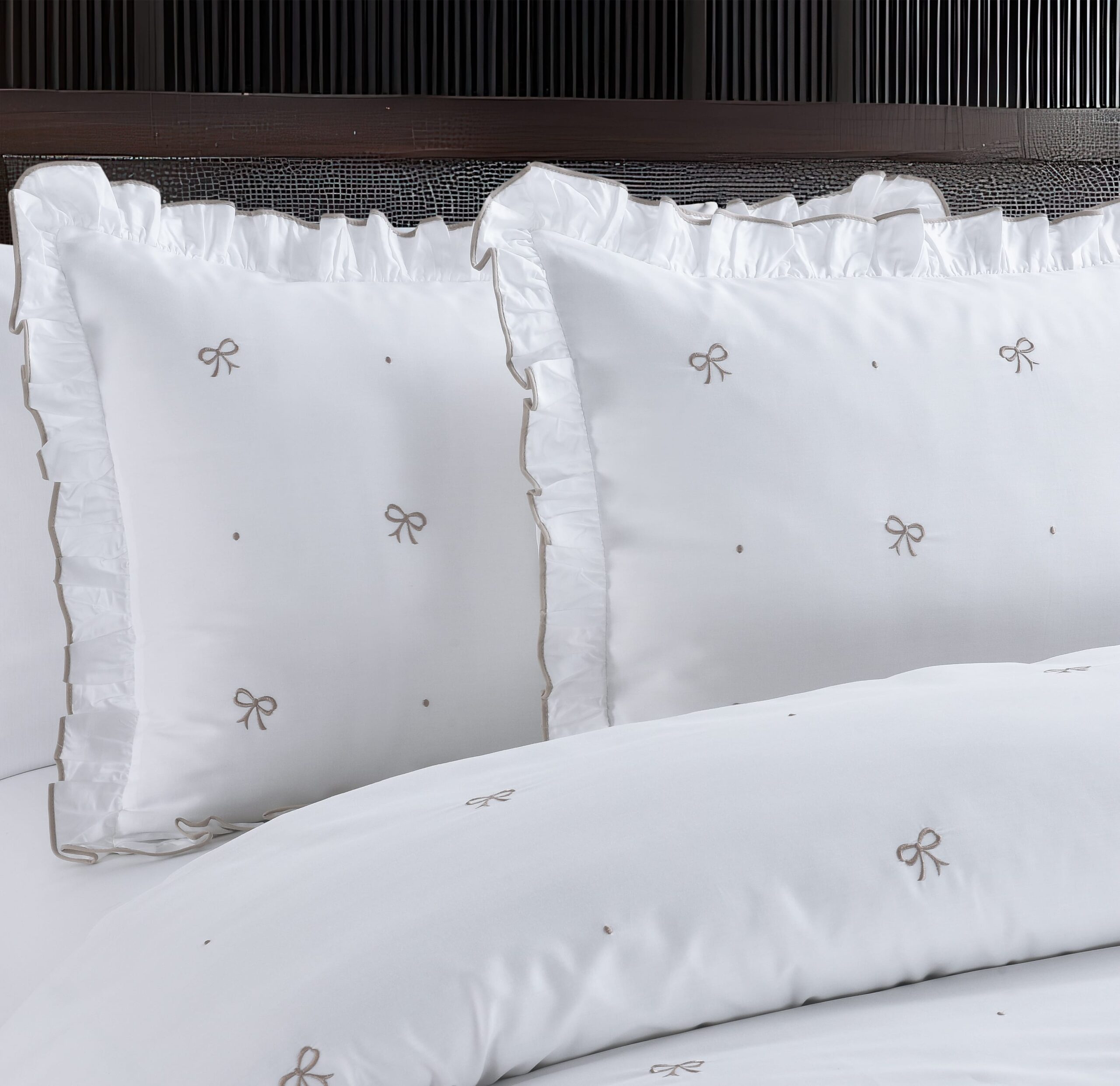 סט מצעים רקום דגם עדי 3129 | 100% כותנה בעיבוד סאטן צפיפות 300