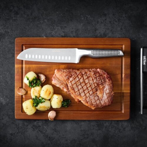 מארז 3 חלקים | סכין סנטוקו 17.7 ס"מ + בוצר עץ + משחיז סכינים